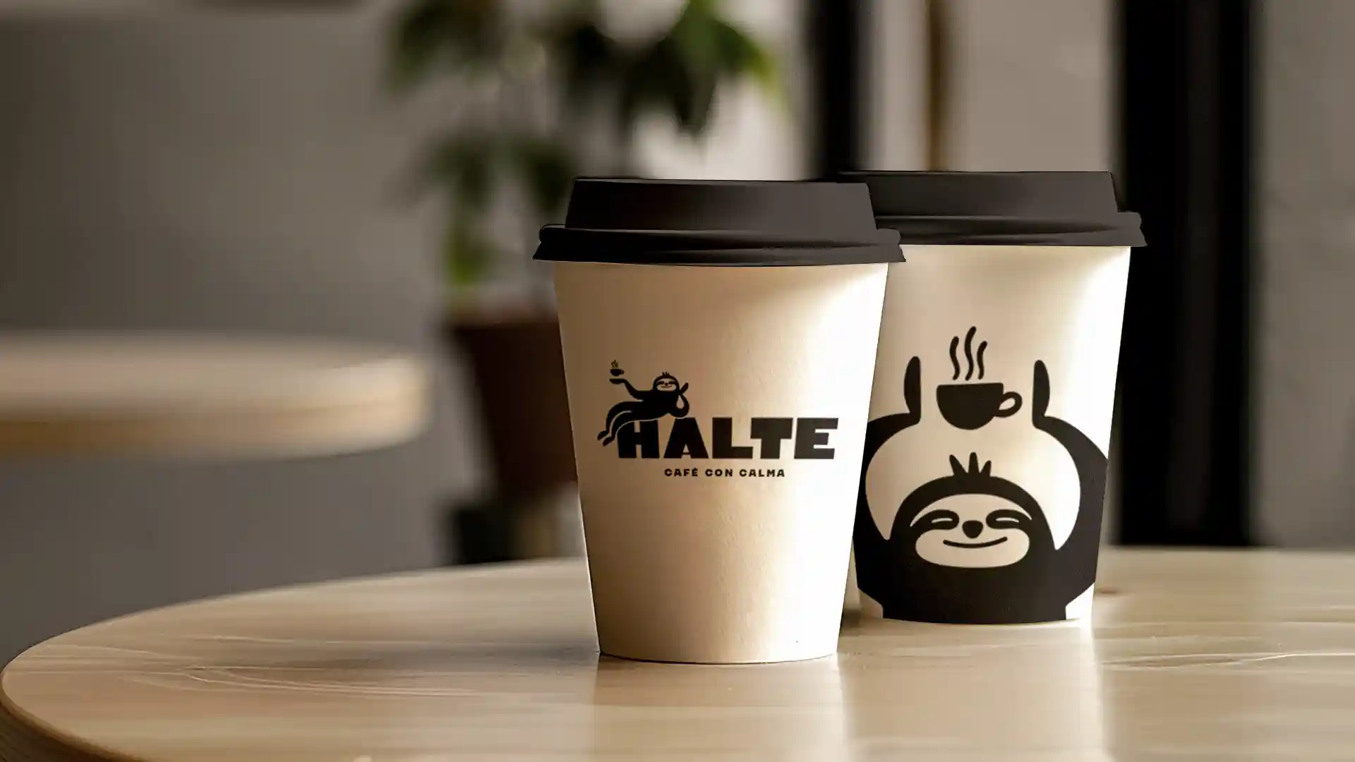 Halte coffee cups with logo